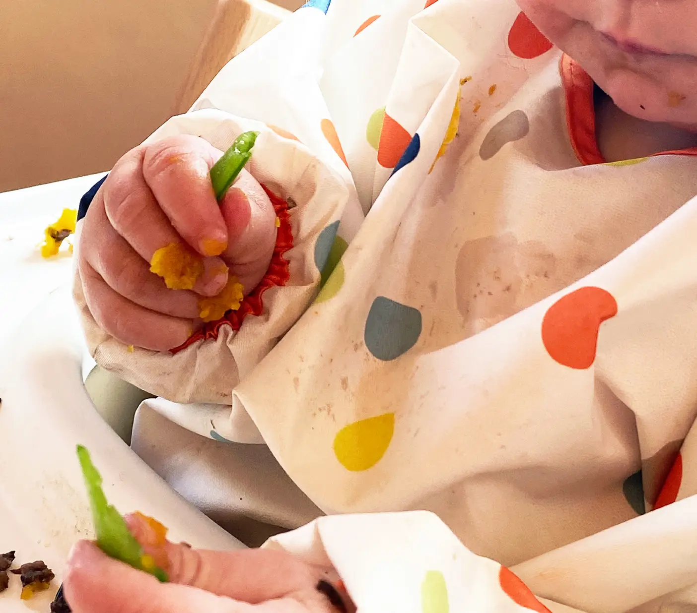 2.SnowpeasAsFingerFood_Walters.2025 Cooked snow peas as finger food.