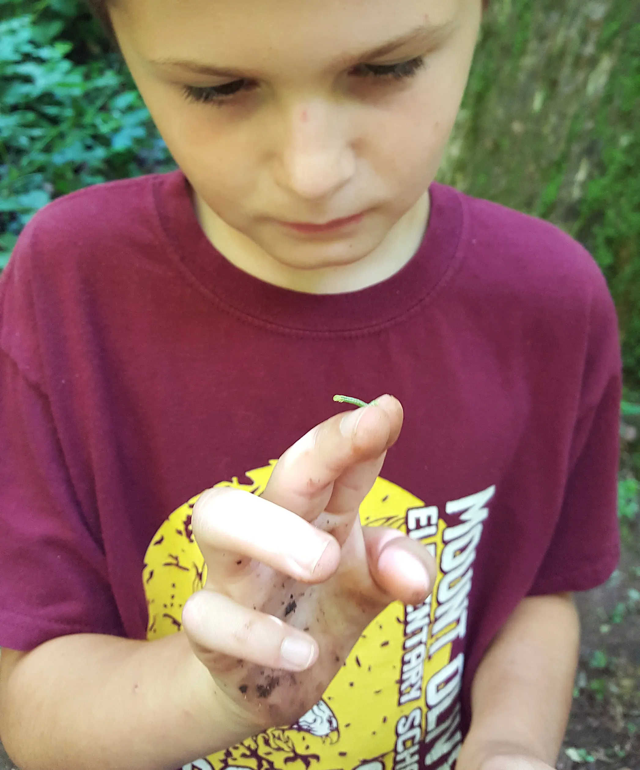 child and worm child and worm